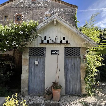 Chambre Paisible Dans Une Ancienne Batisse Renovee Issigeac ภายนอก รูปภาพ